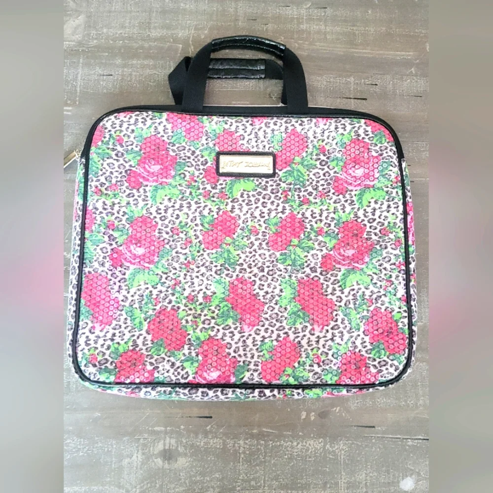 Betsey Johnson Roses & Cheetah Laptop Computer Case